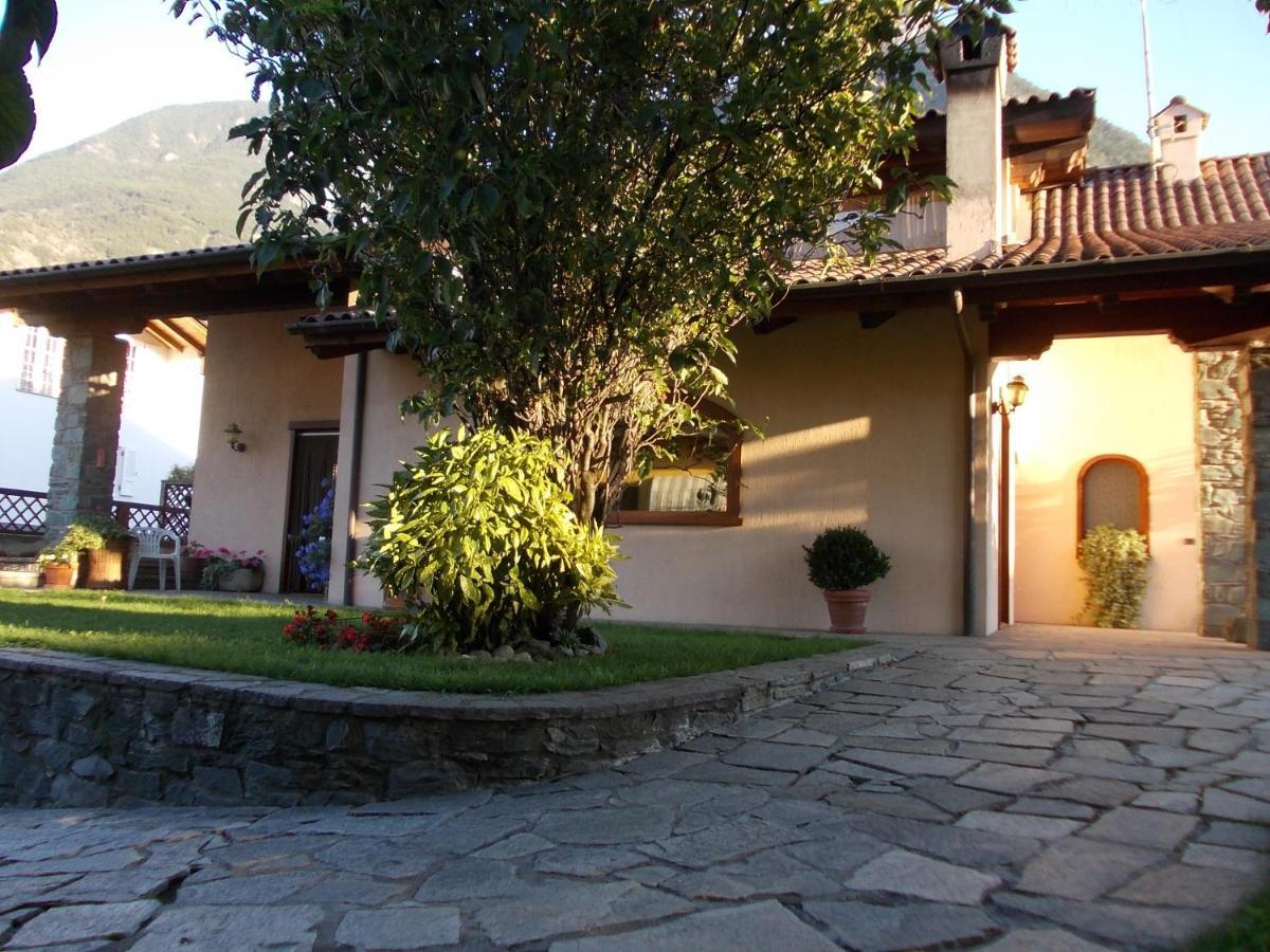 Les Hirondelles Acomodação com café da manhã Fenis Exterior foto